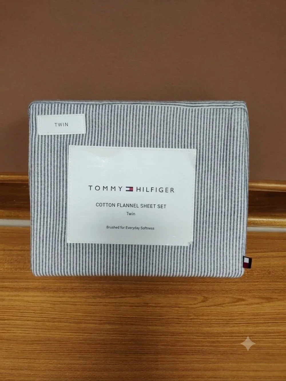 NWT! Tommy Hilfiger 100% Cotton Flannel Plaid Sheet Set - Twin- Blue